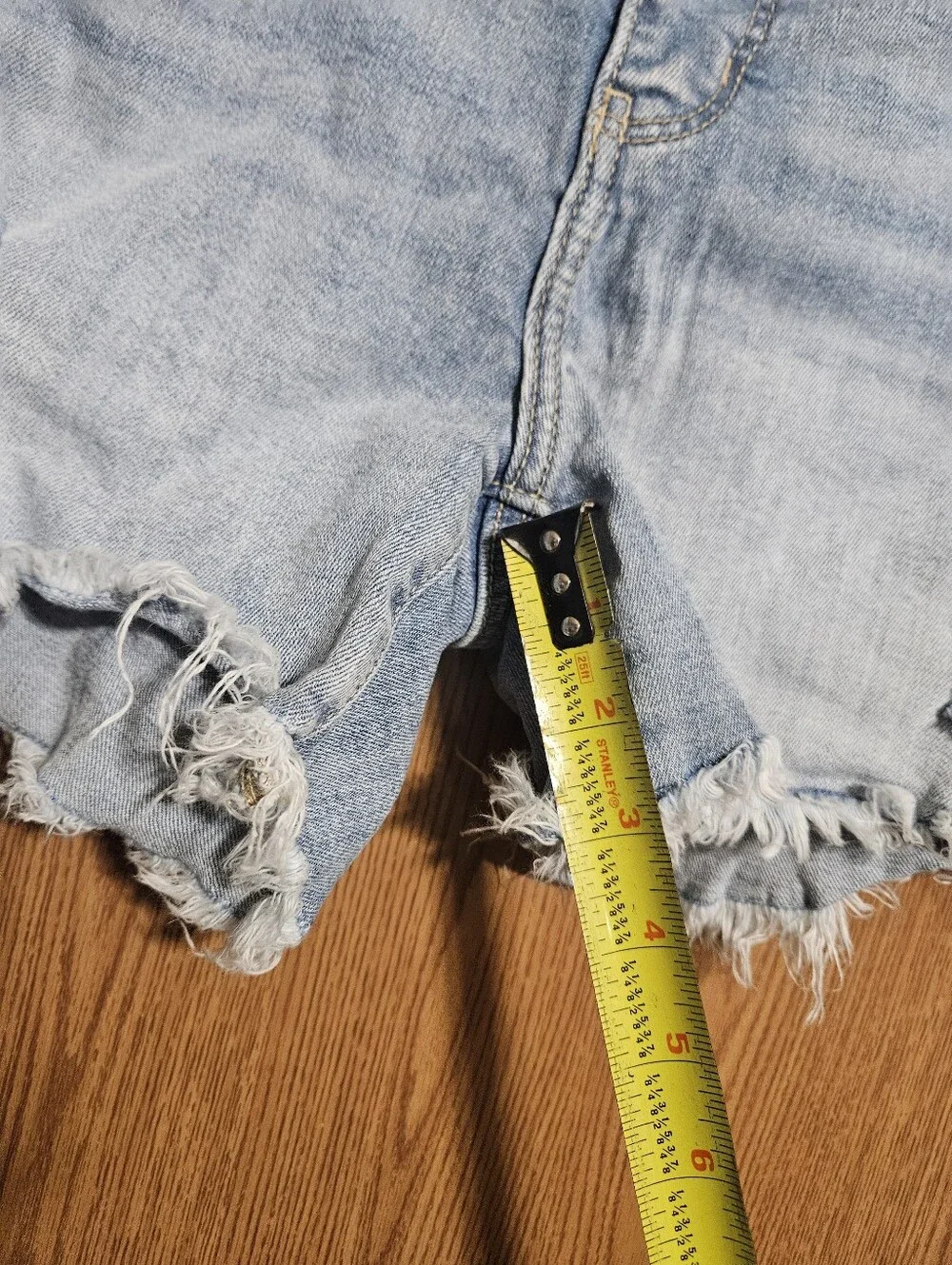 BKE Denim Cut Off Light Wash Distressed Shorts Stretch Size 25!